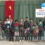 Huyện đoàn Đô Lương trao quà  mùa đông ấm 2014 và xuân tình nguyện 2015